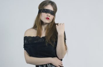 black-764751_1920